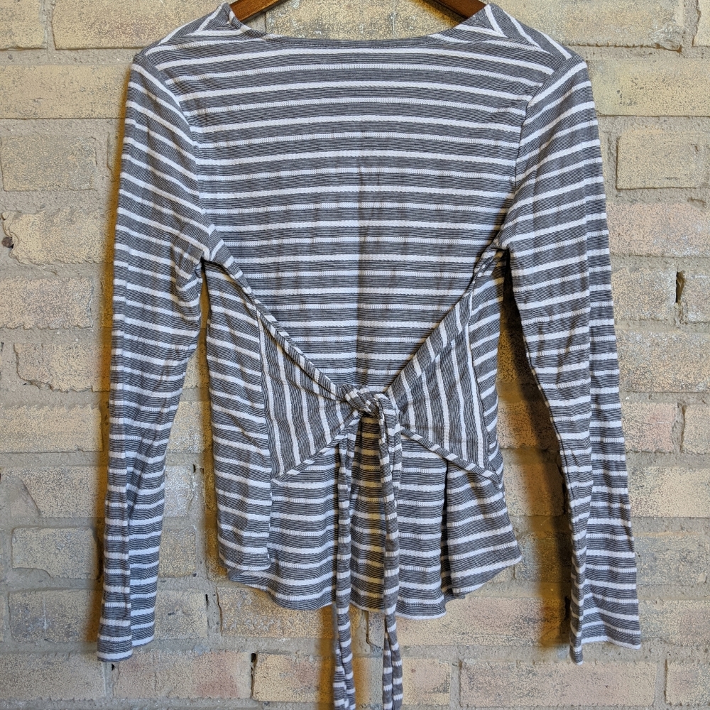A New Day Wrap Shirt size S - Picture 5 of 6